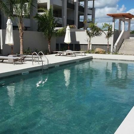 Element Bay Lux Beach Apartment Кап Малёрё Экстерьер фото